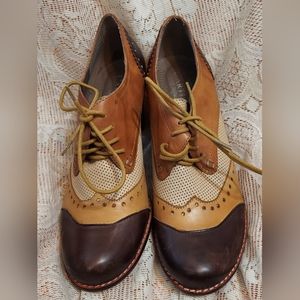 L'Artise by Spring Step Dress Brown Pump Booties Victorian Oxford sz 40